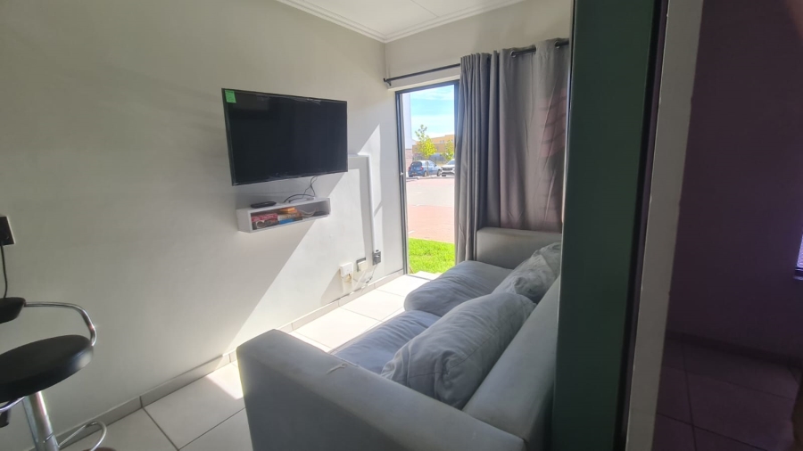 To Let 1 Bedroom Property for Rent in Belhar Western Cape